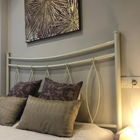 Tranquilo Y Acogedor Piso Con Encanto *