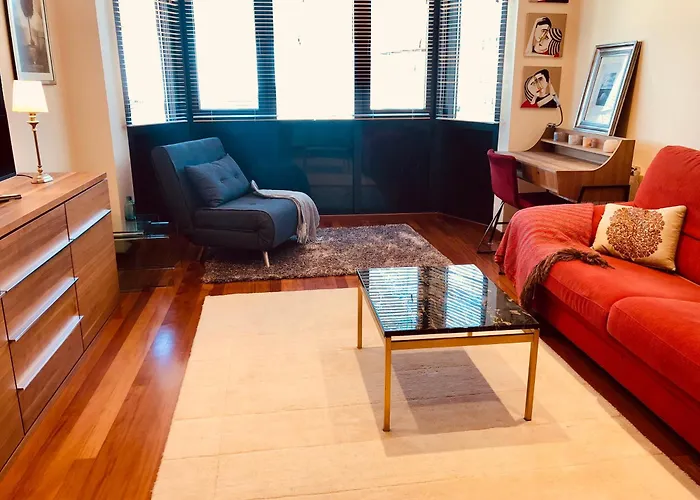 Tranquilo Y Acogedor Piso Con Encanto *